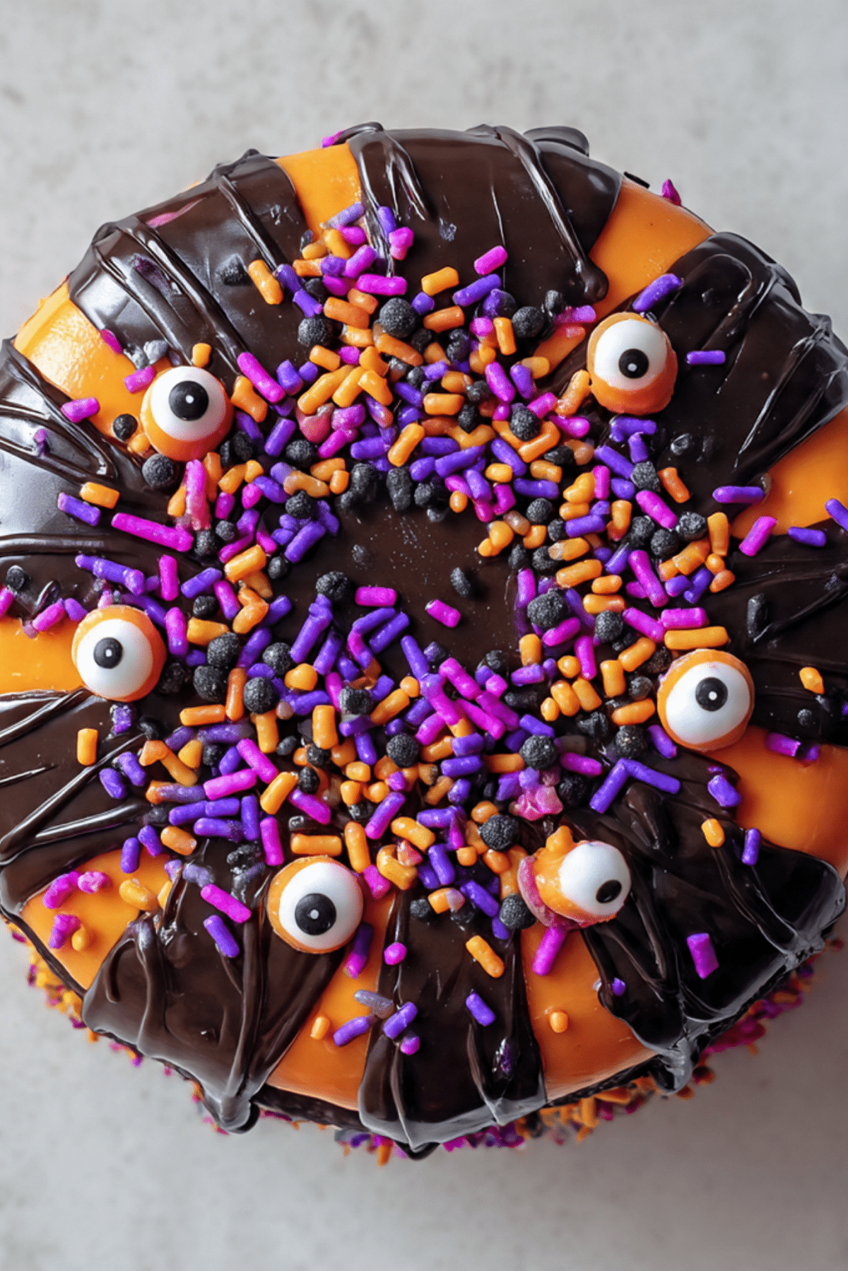 Halloween Layer Cake: A Spooktacular Delight
